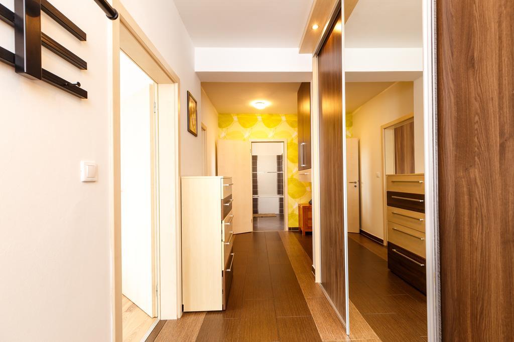 Modern Apartment With 2 Bedrooms Karlovy Vary Eksteriør billede